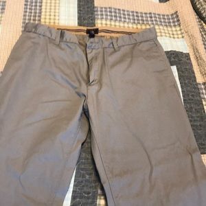 Men’s chino pants